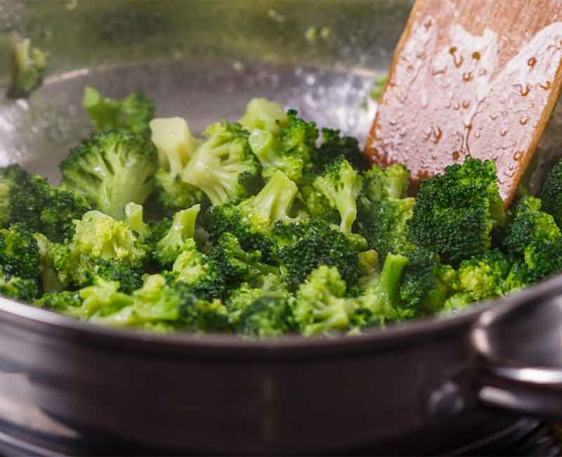 Best Sauteed Broccoli w/ Garlic & Oil in brooklyn