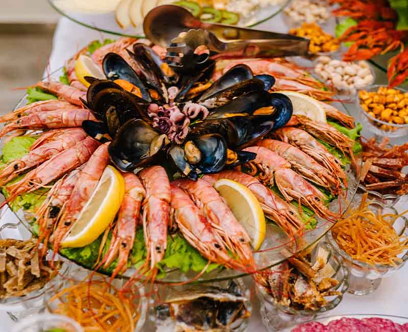 Seafood catering options